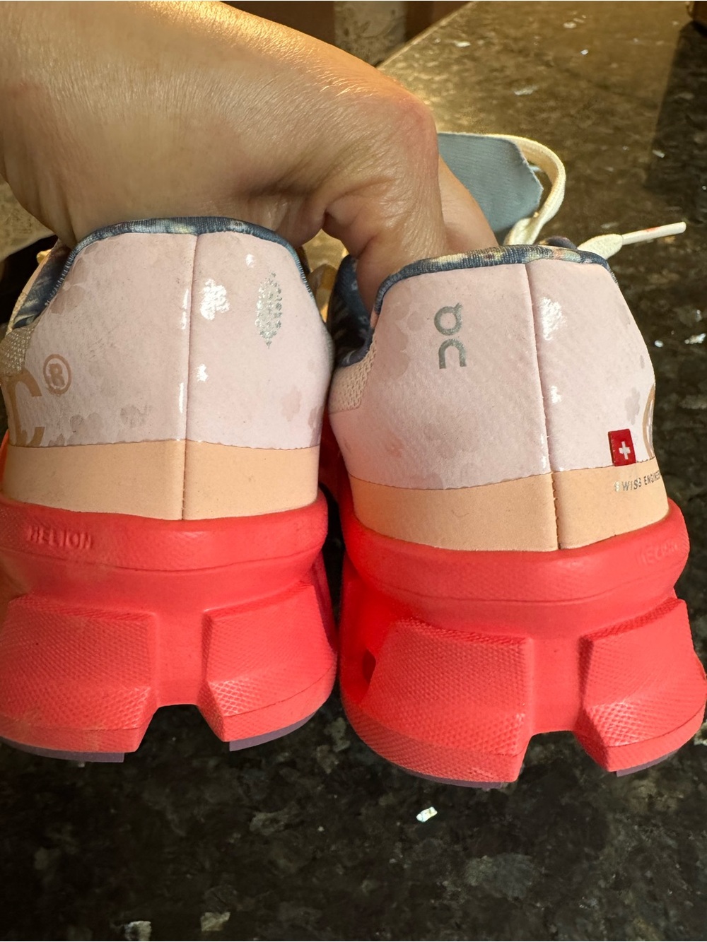 FP Movement XOnCloudMonster sneakers Oyster/Lotus - Picture 14 of 16
